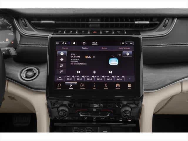 Used 2022 Jeep Grand Cherokee L Summit w/ Advanced Protech Group IV AWD/4WD image 7