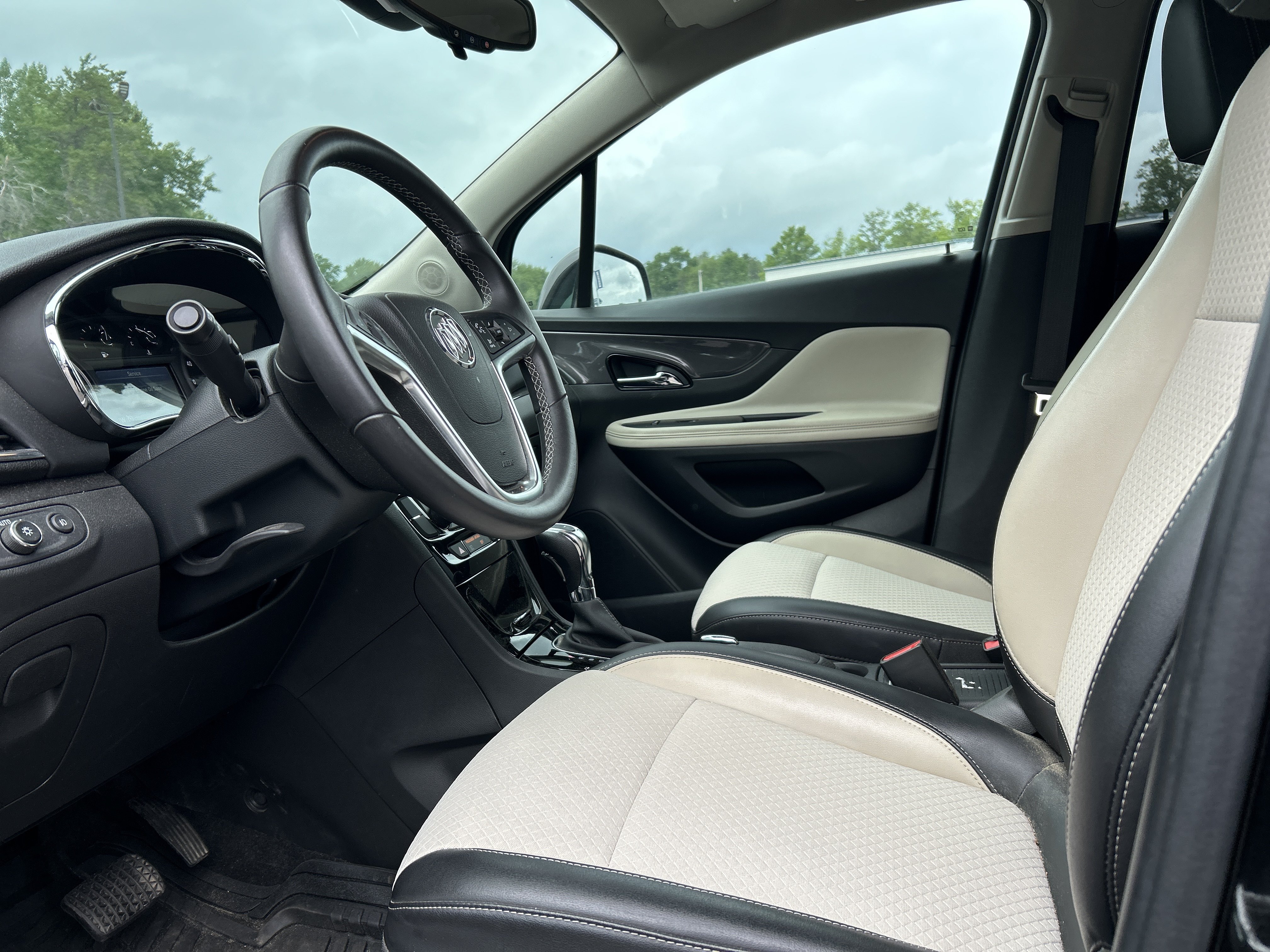 Used 2019 Buick Encore Sport Touring w/ Safety Package AWD/4WD image 10