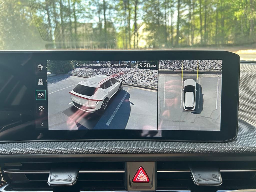 Used 2025 Kia EV6 Wind RWD image 12