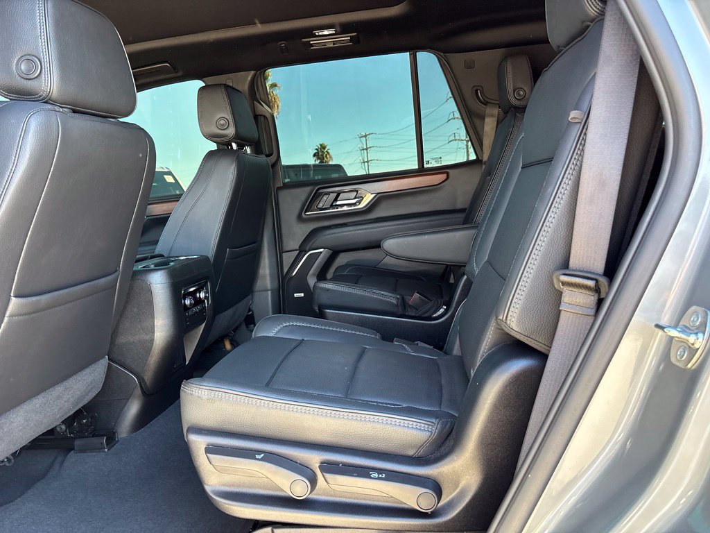 Used 2025 GMC Yukon Denali w/ Sun & Power Step Package AWD/4WD image 10