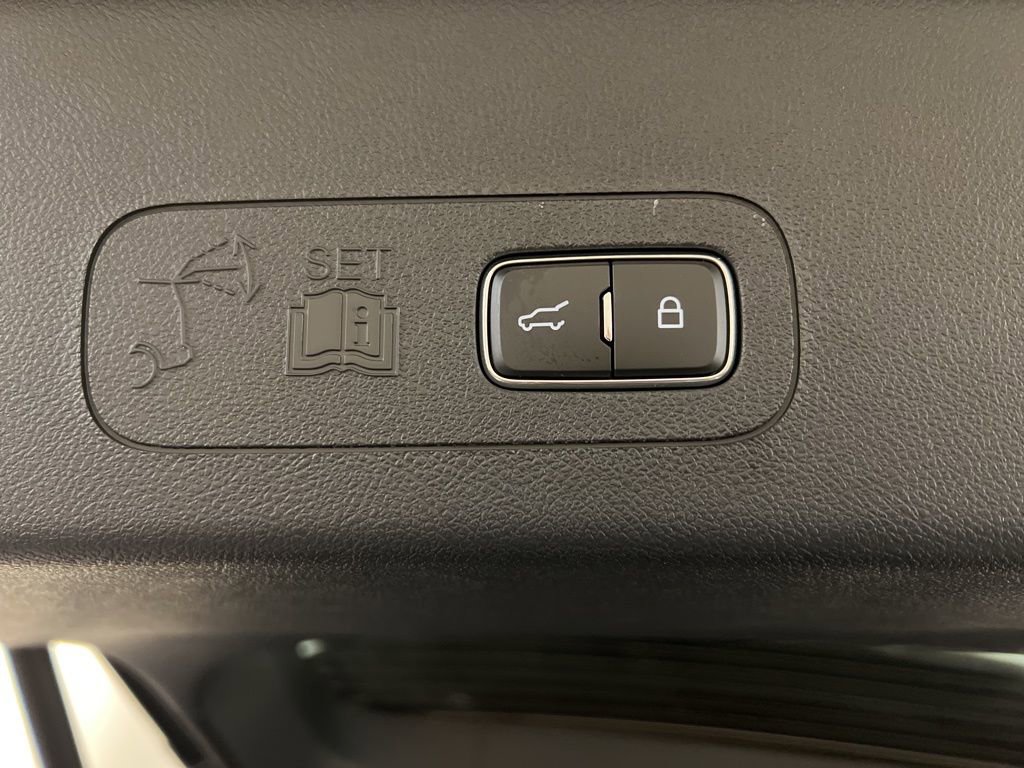 Used 2026 Lincoln Aviator Reserve image 39