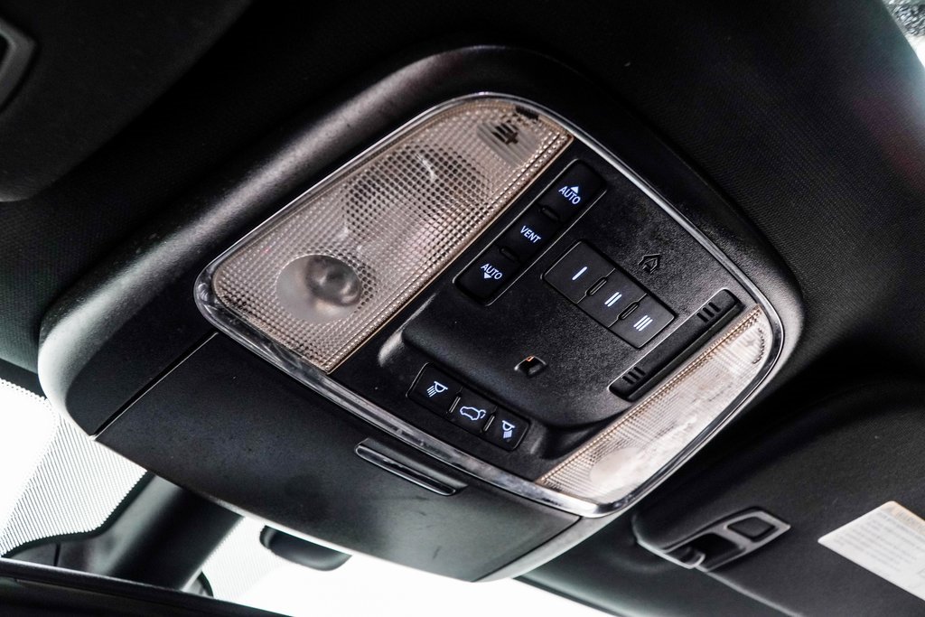 Used 2020 Dodge Durango R/T w/ Blacktop Package image 37