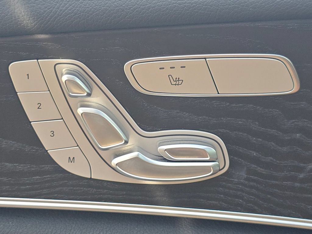 Used 2023 Mercedes-Benz E 350 4MATIC Sedan image 7