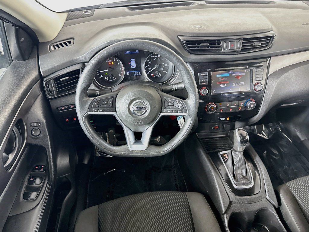 Used 2020 Nissan Rogue Sport S w/ Appearance Package FWD image 16