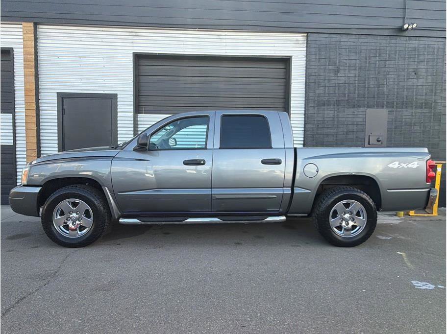 Used 2005 Dodge Dakota Laramie w/ Trailer Tow Group AWD/4WD image 6