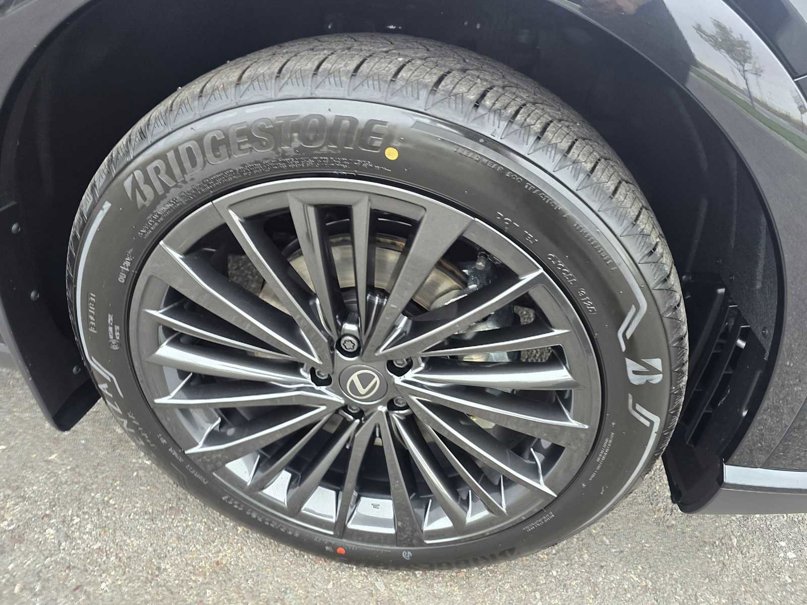 New 2026 Lexus RX 450h AWD image 9