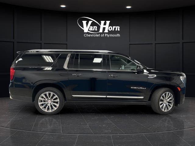 Used 2021 GMC Yukon XL Denali w/ Denali Premium Package AWD/4WD image 8