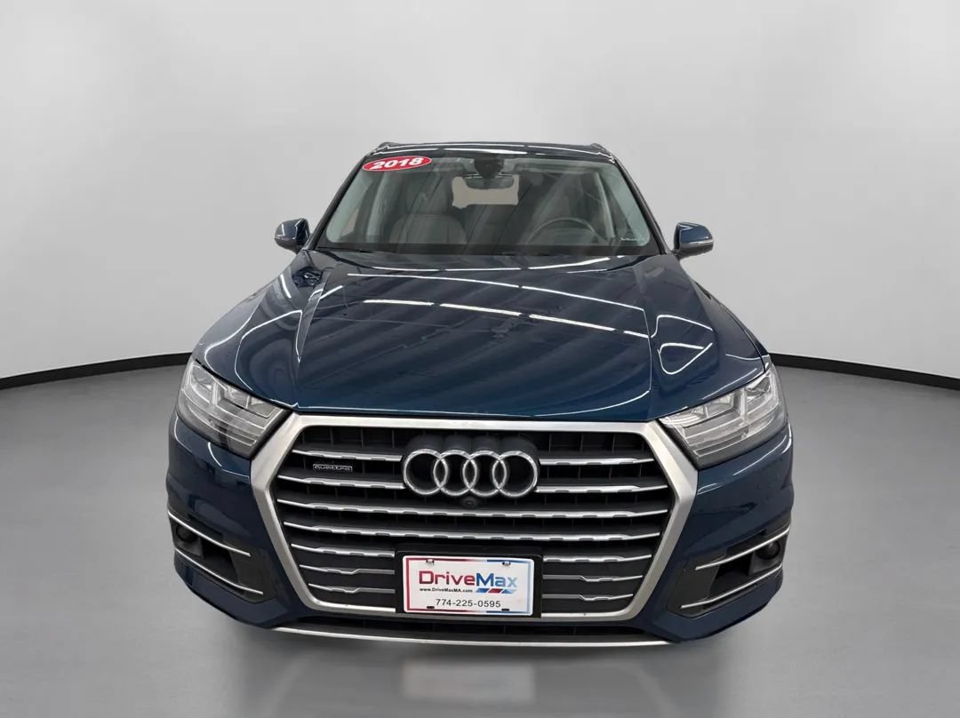Used 2018 Audi Q7 3.0T Prestige AWD/4WD image 2