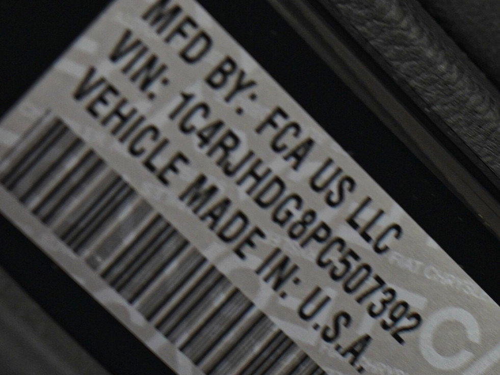 Used 2023 Jeep Grand Cherokee Overland w/ Luxury Tech Group IV image 26