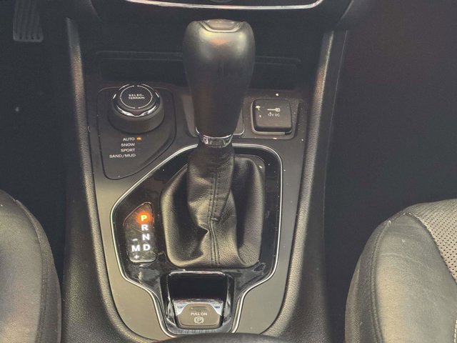 Certified 2020 Jeep Cherokee Limited AWD/4WD image 28