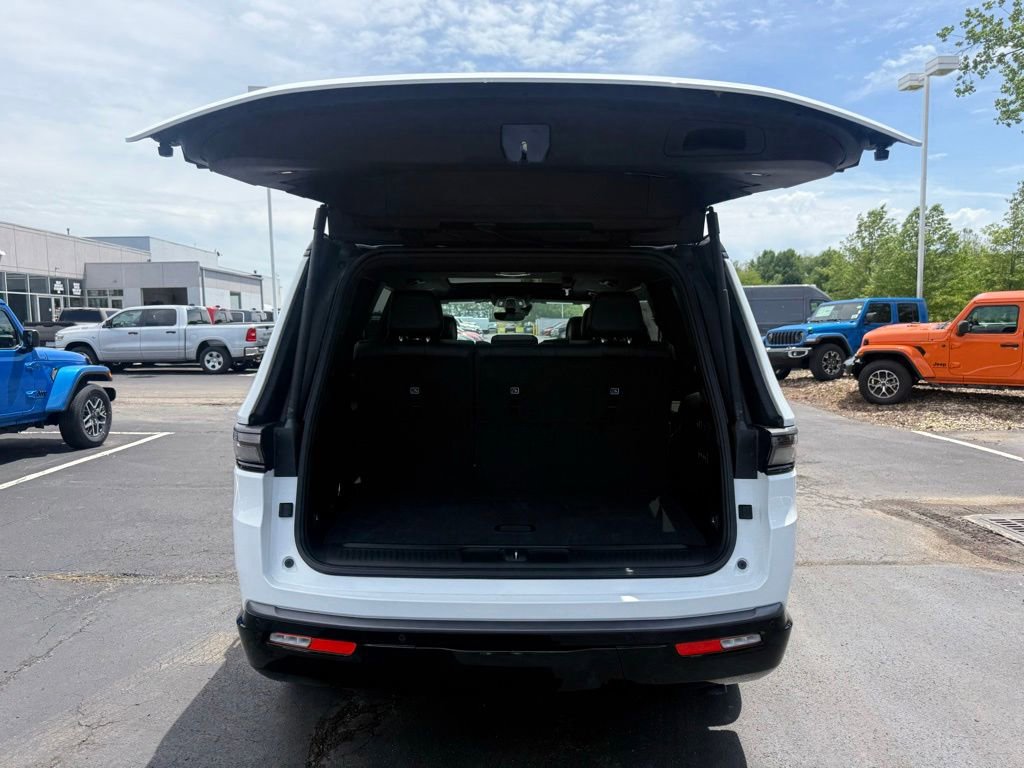 New 2026 Jeep Grand Wagoneer 4WD image 49