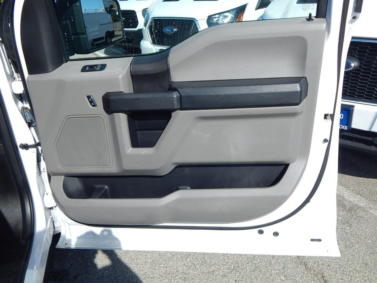 Used 2017 Ford F150 XL w/ Equipment Group 101A Mid RWD image 20