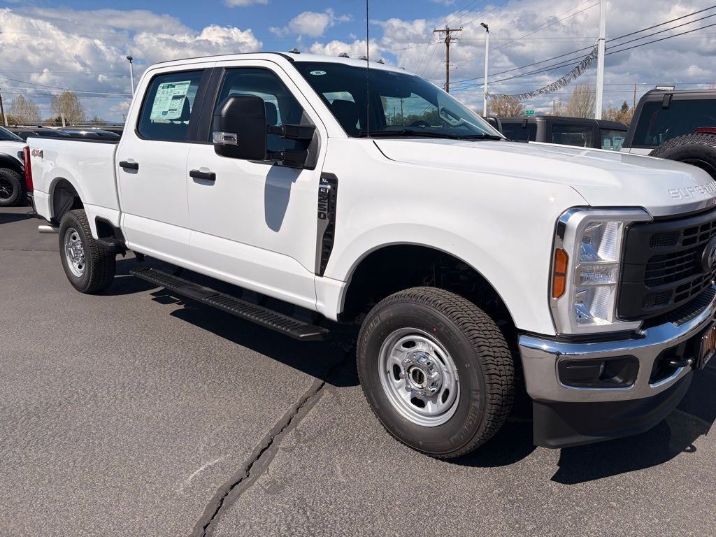 New 2026 Ford F250 4x4 Crew Cab Super Duty image 3