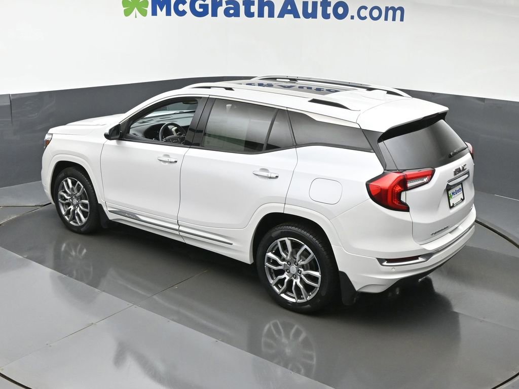 Used 2022 GMC Terrain Denali image 24