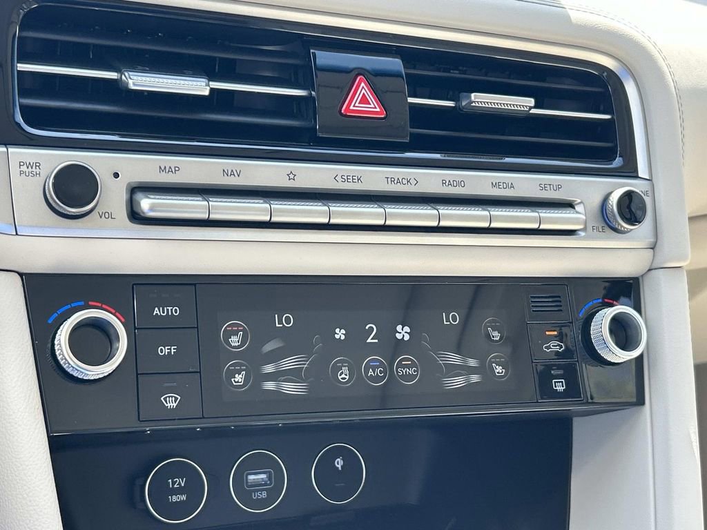 New 2026 Genesis G70 2.5T Prestige image 31