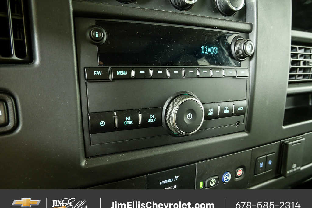 Used 2020 Chevrolet Express 3500 LT w/ LT Preferred Equipment Group RWD image 13