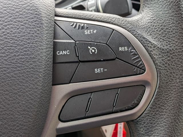 Used 2019 Jeep Cherokee Latitude w/ Popular Appearance Group image 24