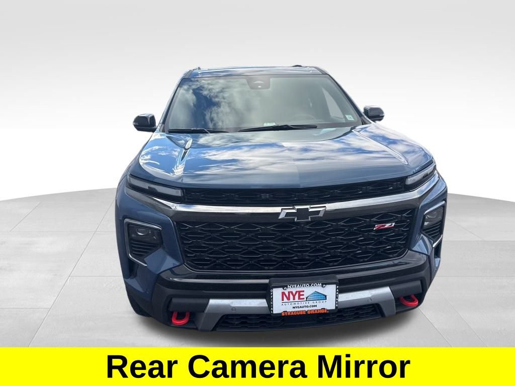 Used 2024 Chevrolet Traverse Z71 w/ Enhanced Driving Package image 9