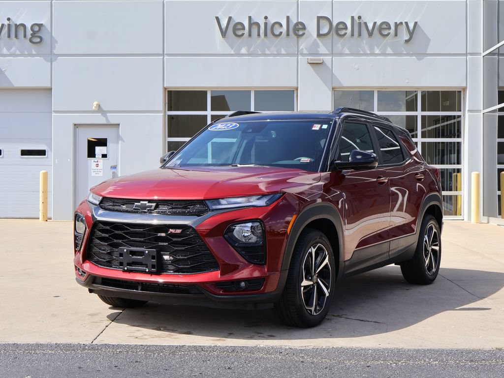 Used 2023 Chevrolet TrailBlazer RS w/ Convenience Package FWD image 3