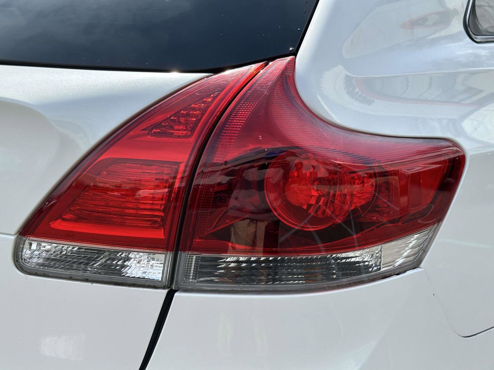 Used 2014 Toyota Venza XLE w/ XLE Premium Package image 12