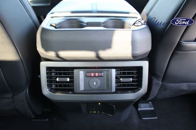 New 2026 Ford F350 Platinum w/ FX4 Off-Road Package image 11