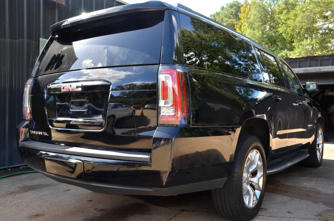 Used 2017 GMC Yukon XL SLT w/ Open Road Package image 6