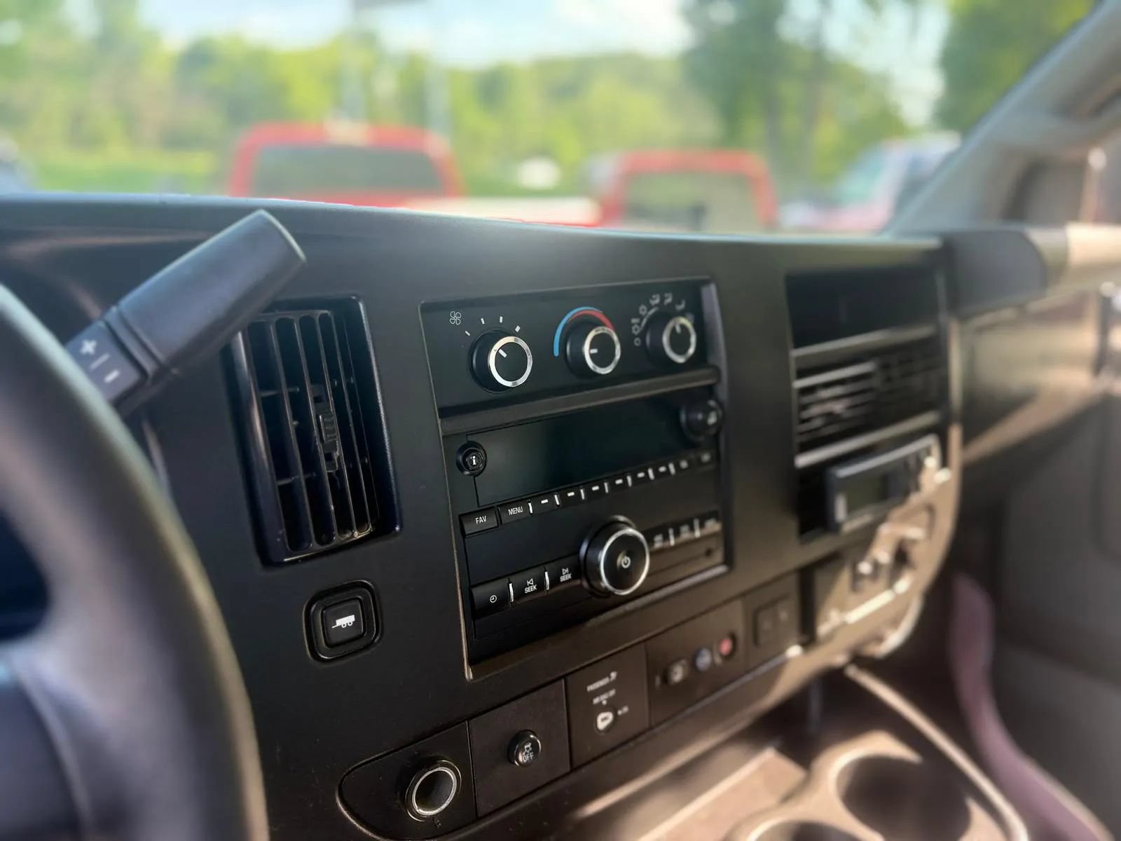 Used 2019 GMC Savana 3500 w/ Power Convenience Package RWD image 12