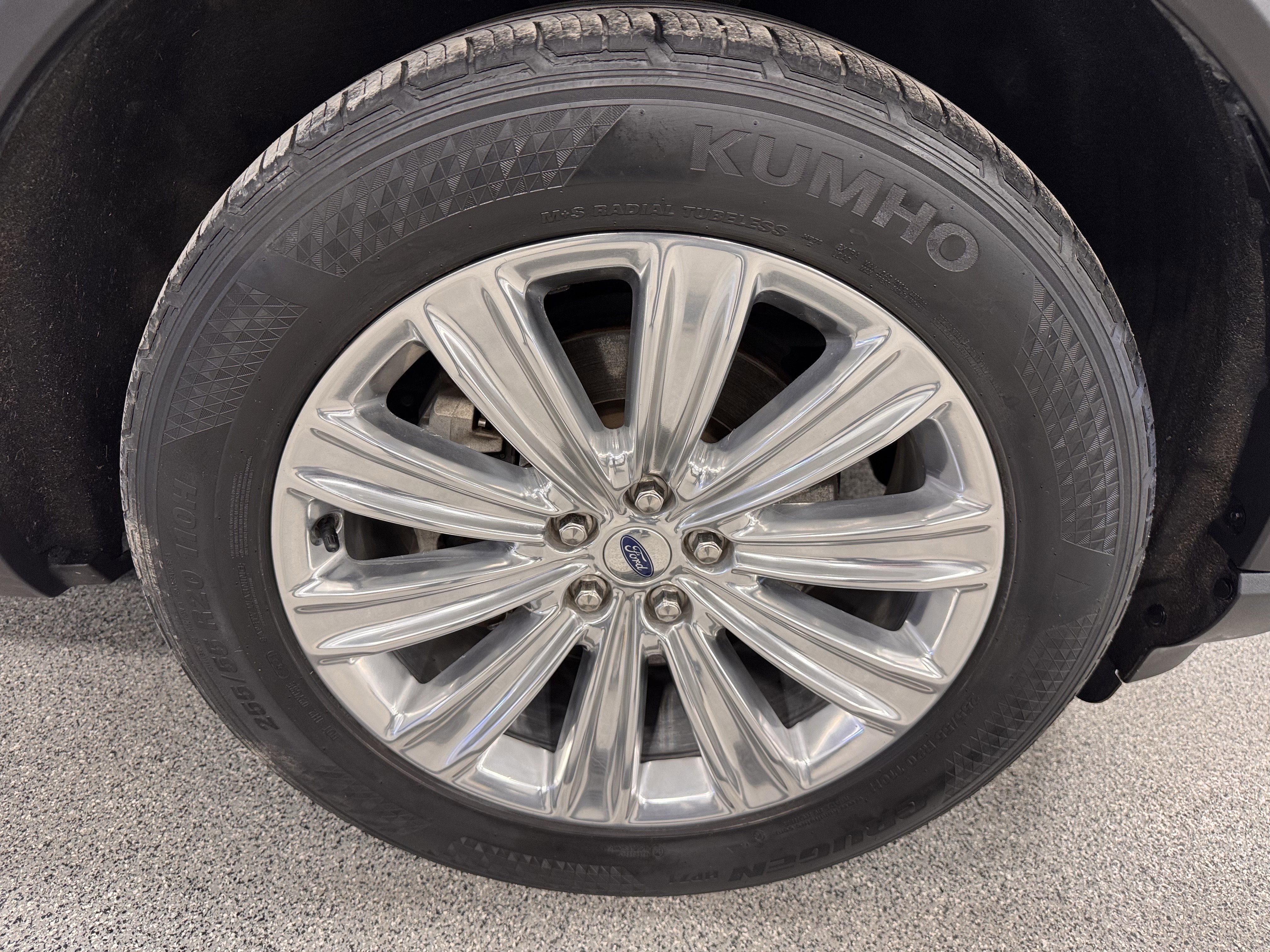 Used 2020 Ford Explorer Limited w/ Class III Trailer Tow Package image 32