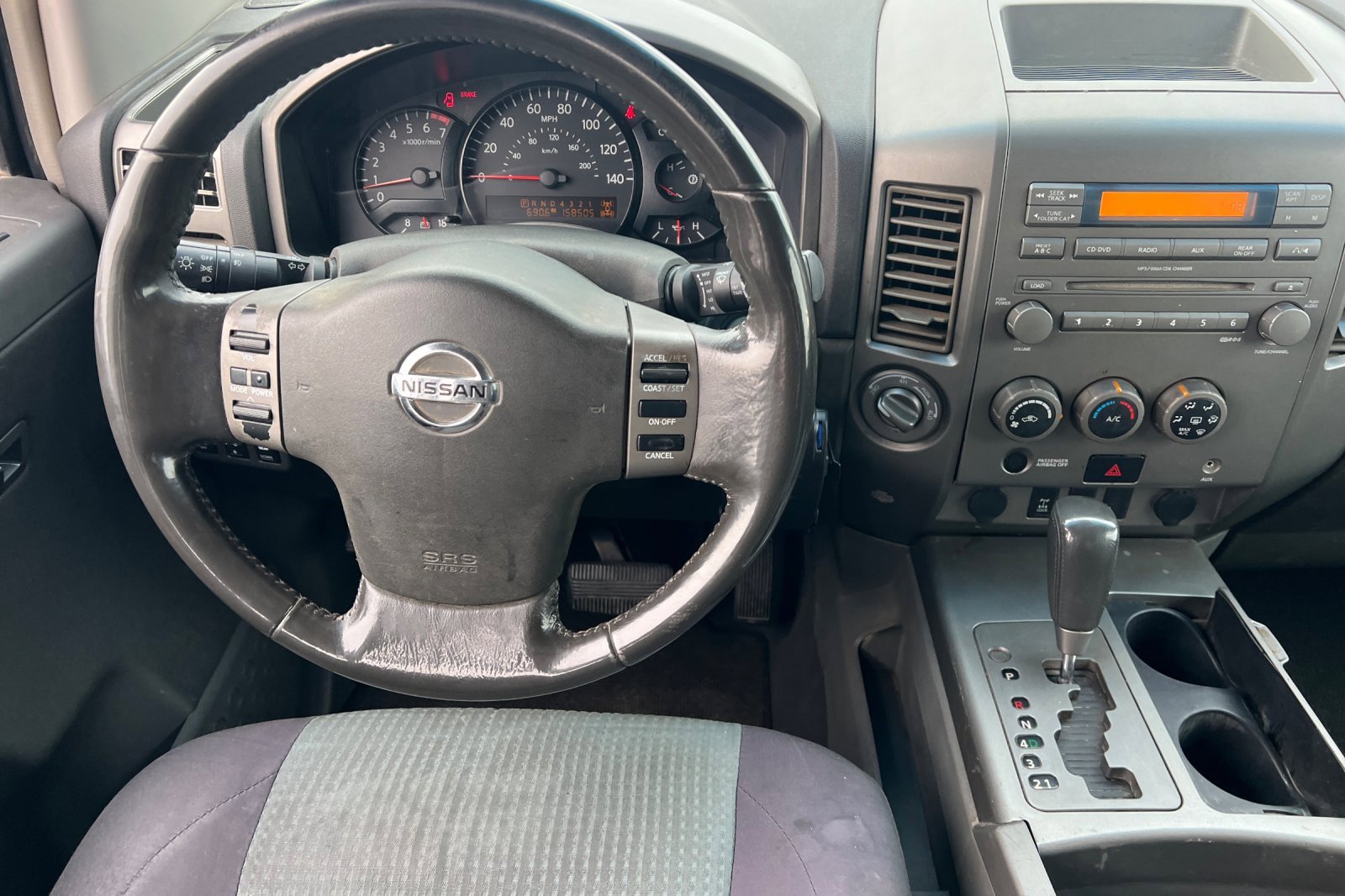 Used 2006 Nissan Titan SE image 11