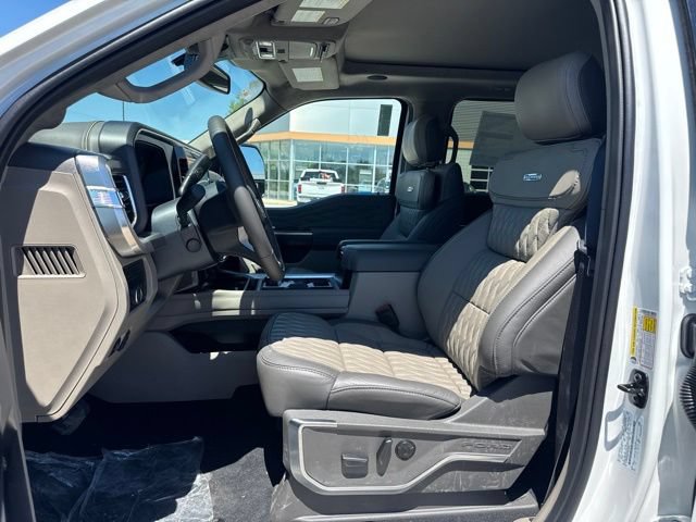 New 2026 Ford F250 Platinum w/ Platinum Plus Package AWD/4WD image 9