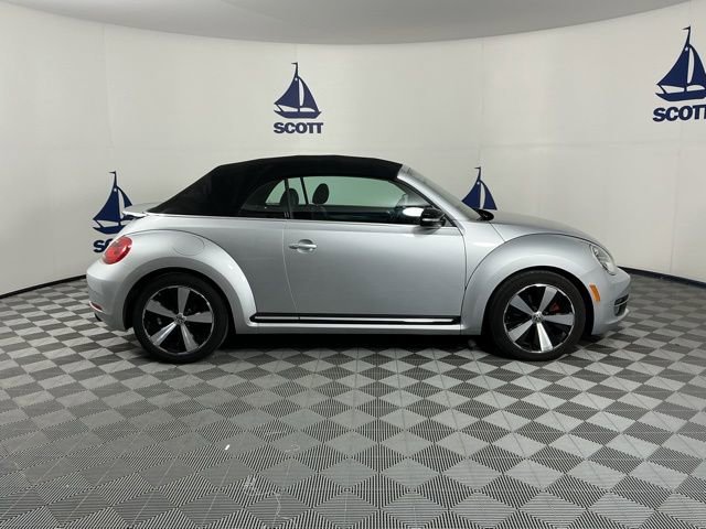Used 2013 Volkswagen Beetle 2.0T image 6