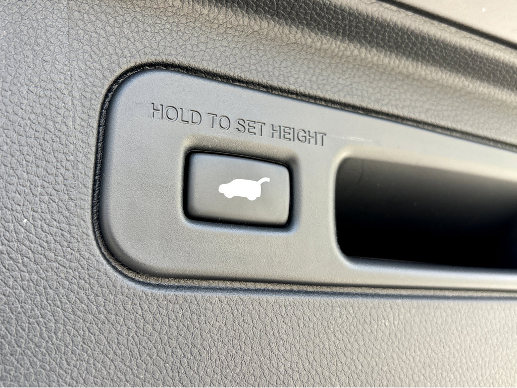 Used 2025 Honda Pilot TrailSport image 30