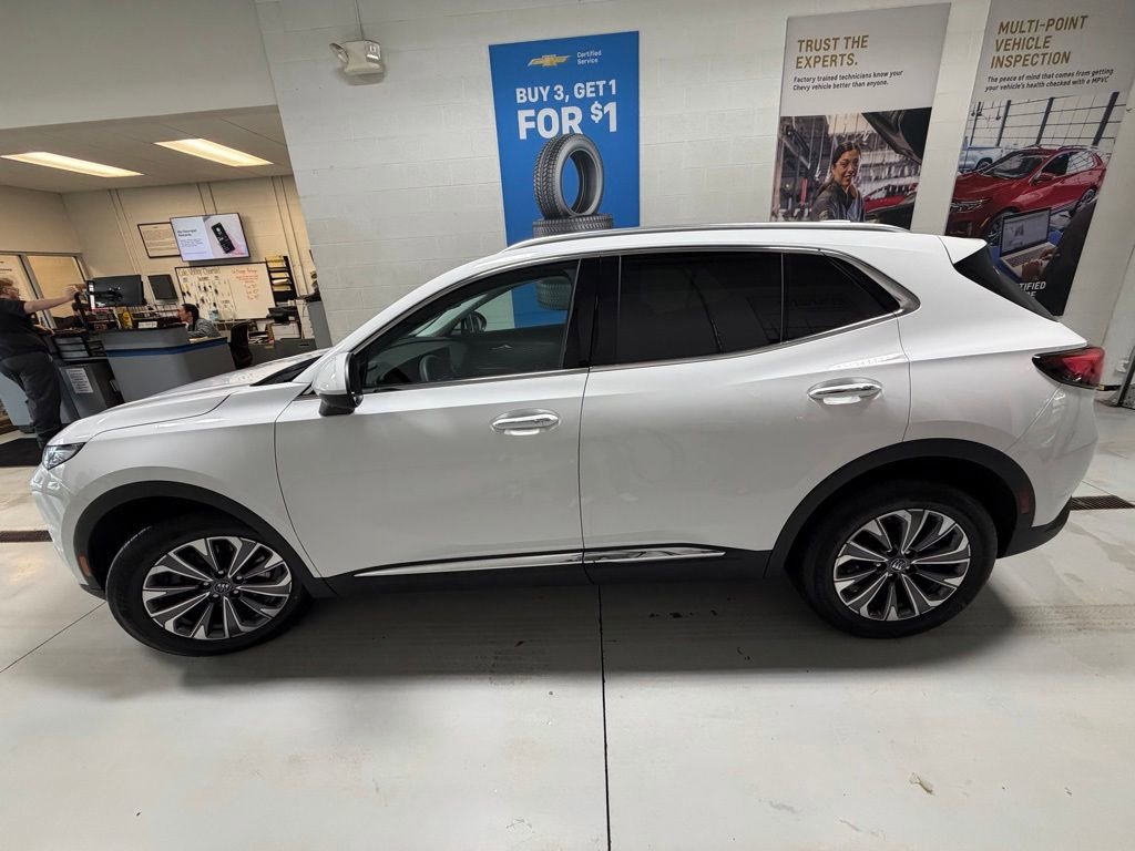 Used 2025 Buick Envision Preferred image 6