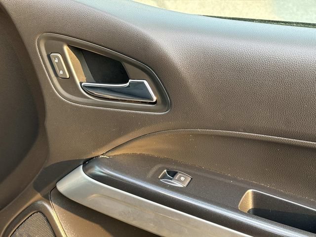 Used 2019 Chevrolet Colorado LT w/ LT Convenience Package RWD image 10
