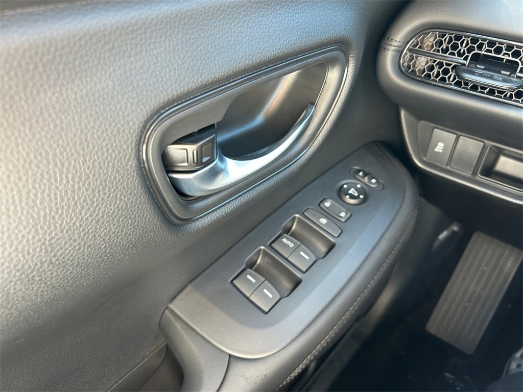New 2026 Honda HR-V LX image 24