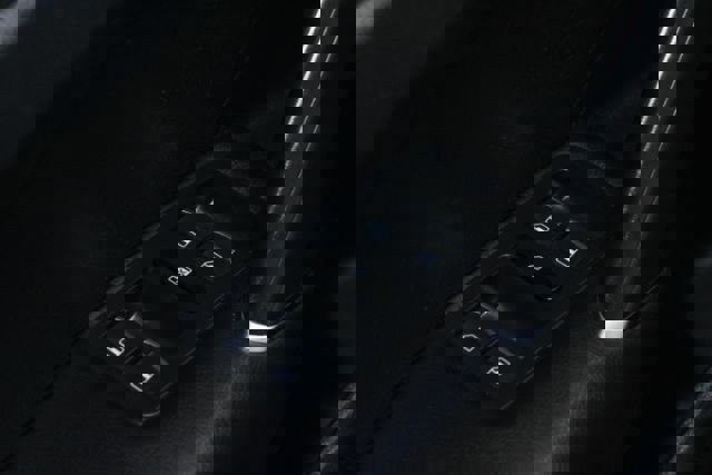 Used 2016 Volkswagen Passat 1.8T S image 9