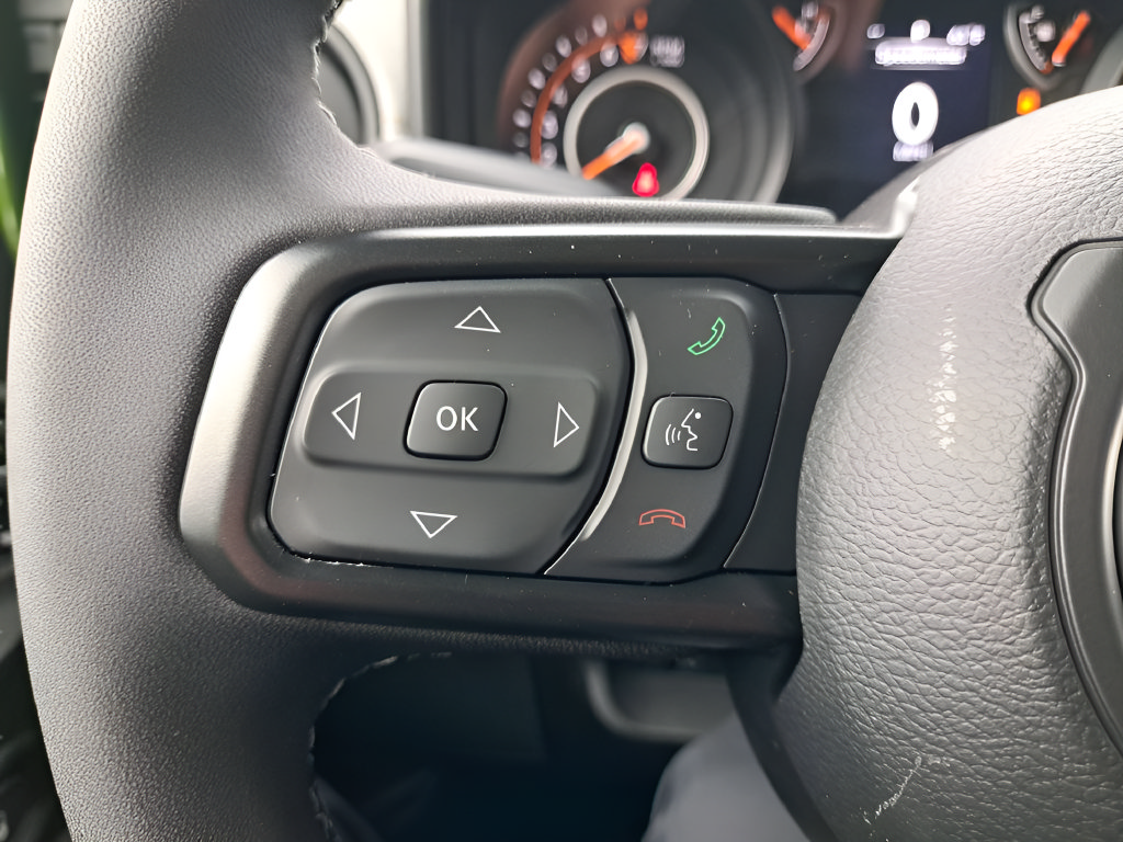New 2025 Jeep Gladiator Sport AWD/4WD image 30