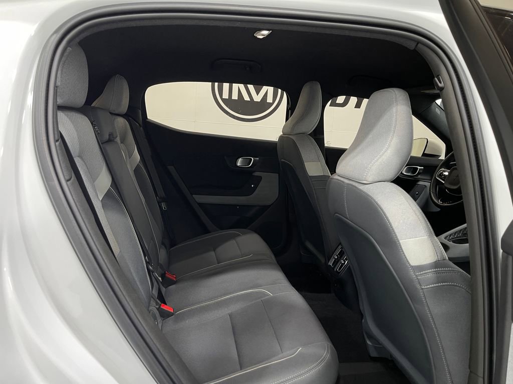 Used 2022 Polestar Polestar 2 w/ Pilot Package image 27