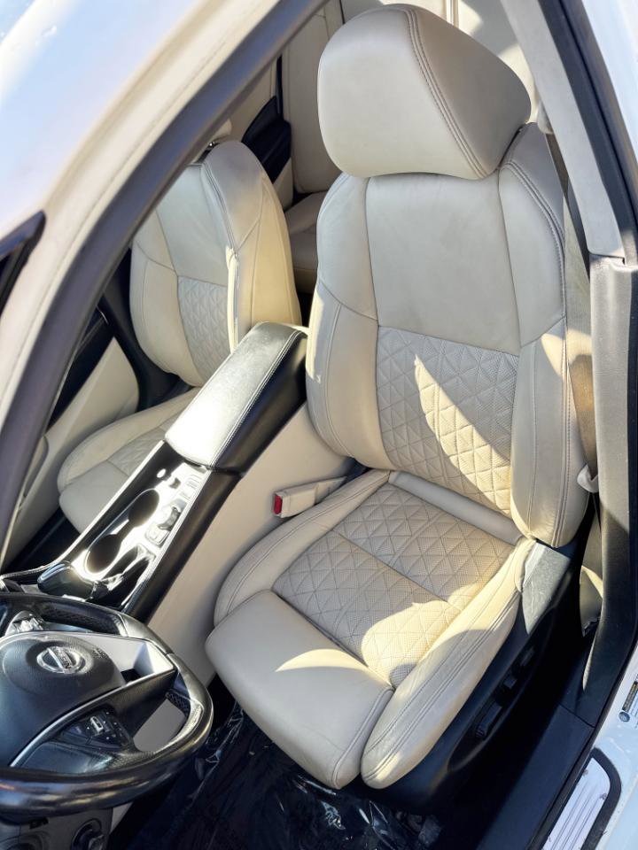 Used 2017 Nissan Maxima Platinum FWD image 13