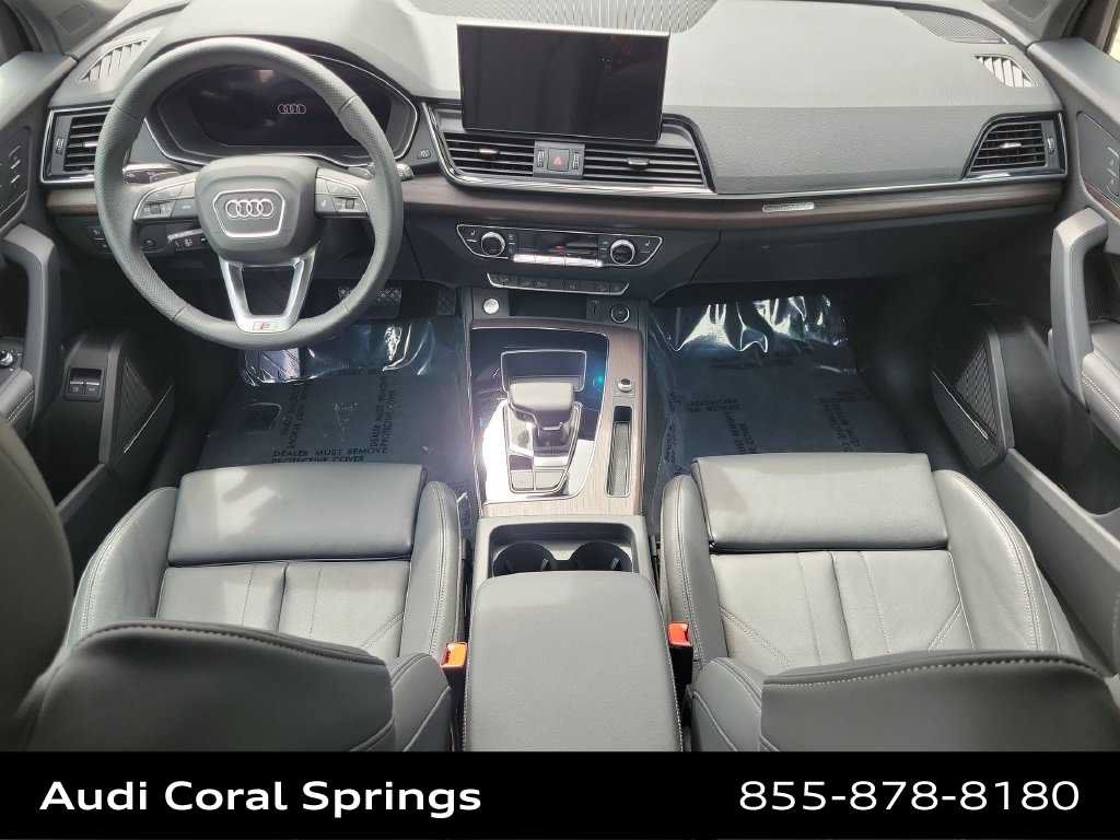 Certified 2024 Audi Q5 e Premium Plus w/ Premium Plus Package AWD/4WD image 18