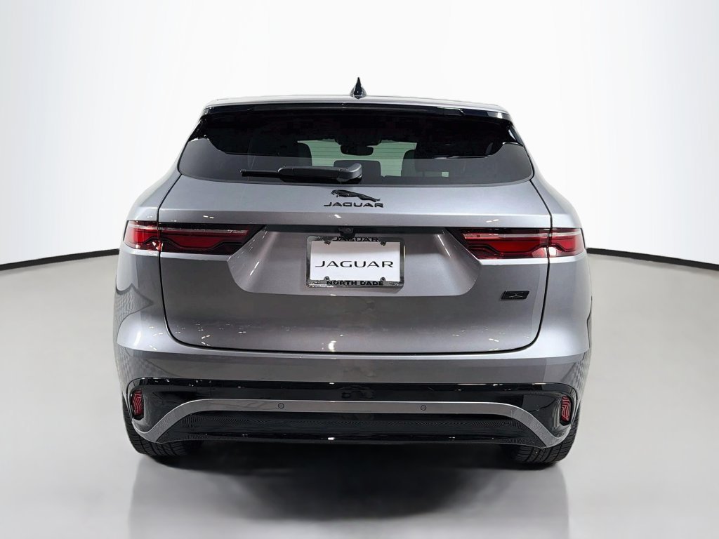 Used 2026 Jaguar F-PACE R-Dynamic S AWD/4WD image 6