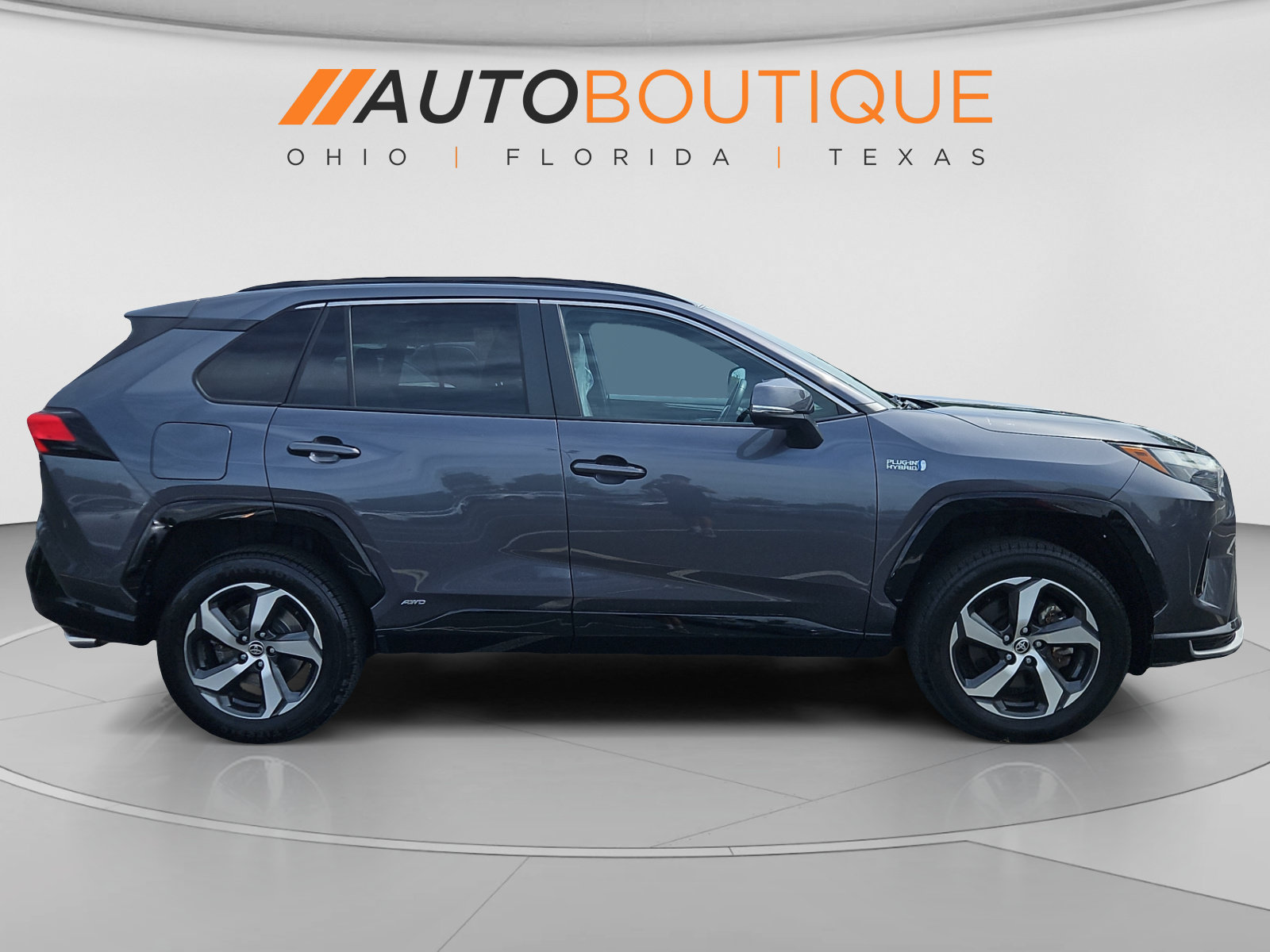 Used 2022 Toyota RAV4 SE AWD/4WD image 6