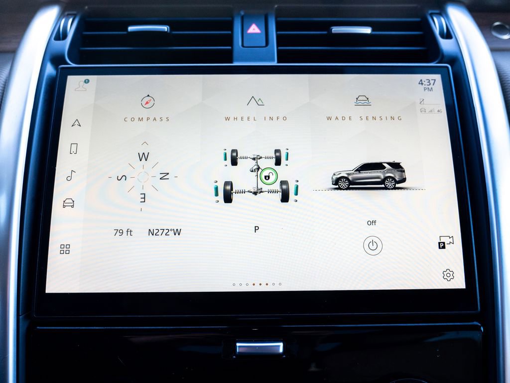 Used 2024 Land Rover Discovery Dynamic SE image 23