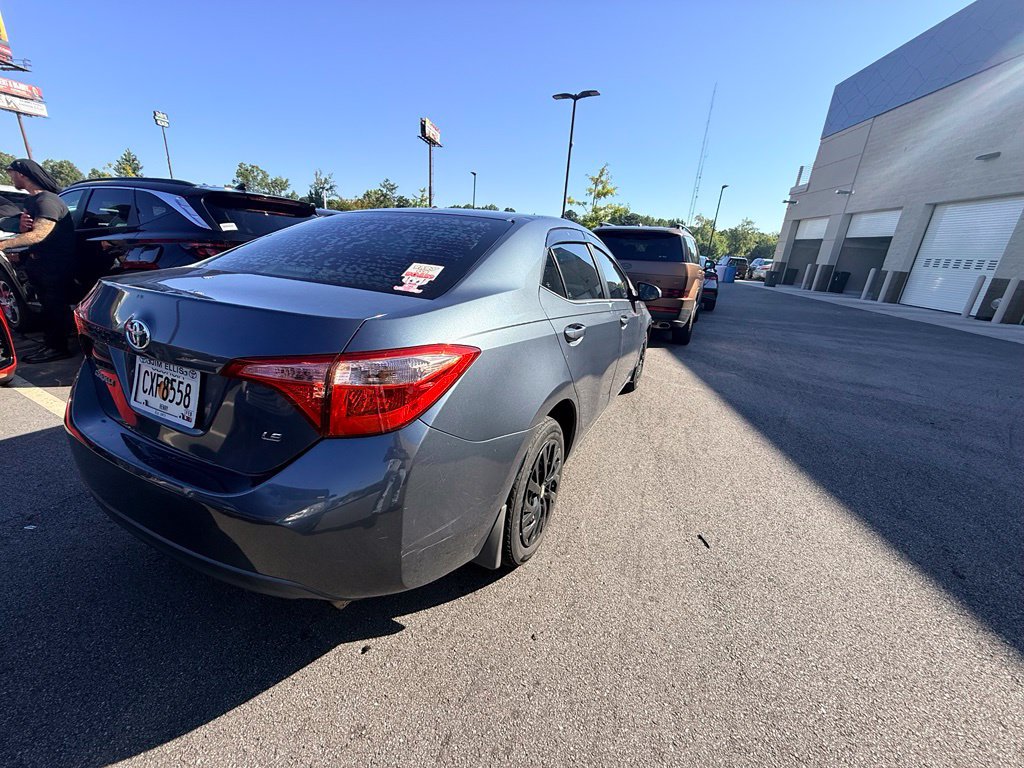 Used 2019 Toyota Corolla LE FWD image 7
