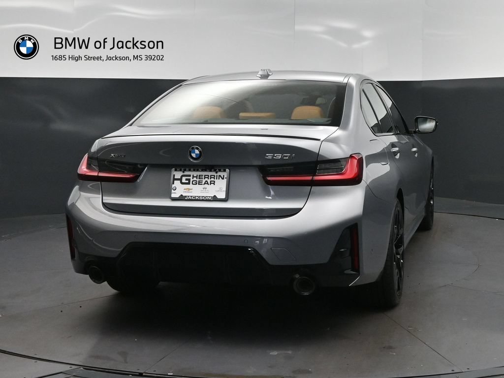 New 2026 BMW 330i xDrive Sedan w/ M Sport Package AWD/4WD image 7