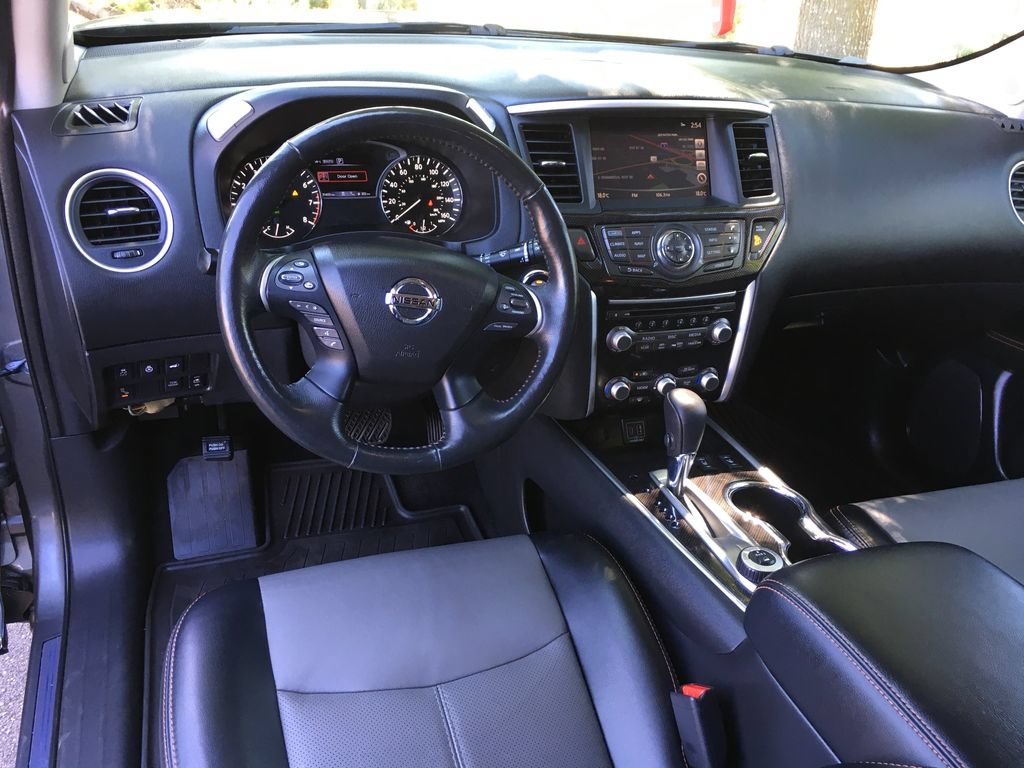 Used 2019 Nissan Pathfinder SL AWD/4WD image 21