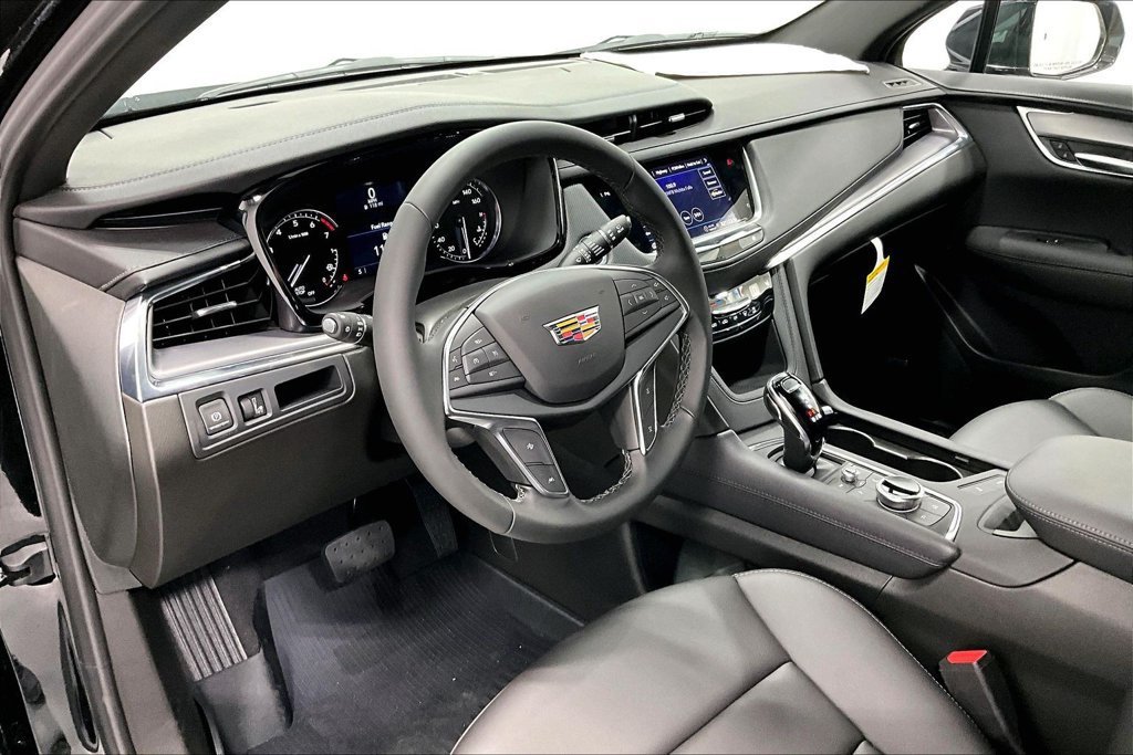 New 2026 Cadillac XT5 Luxury w/ LPO, Floor Liner Package FWD image 20