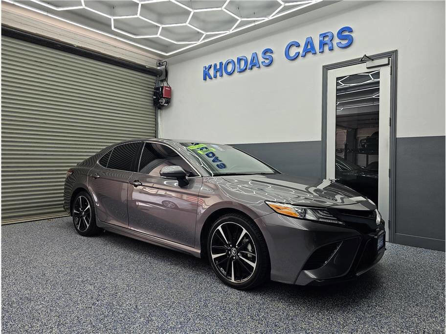 Used 2020 Toyota Camry XSE w/ Navigation Package image 7
