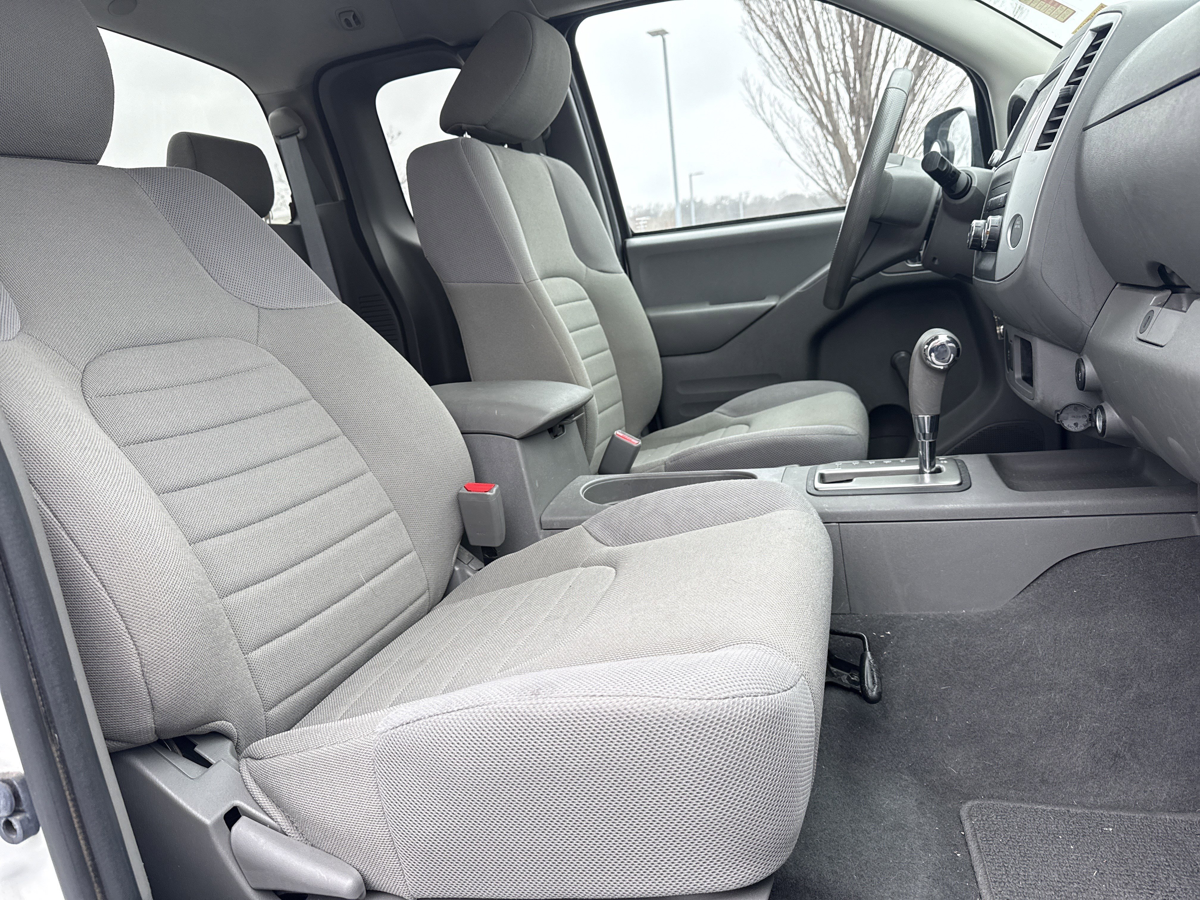 Used 2019 Nissan Frontier S image 27