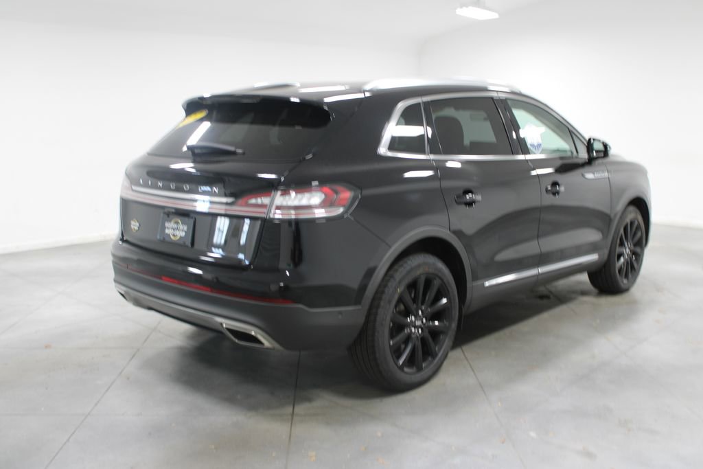 Used 2022 Lincoln Nautilus Reserve w/ Equipment Group 201A image 9